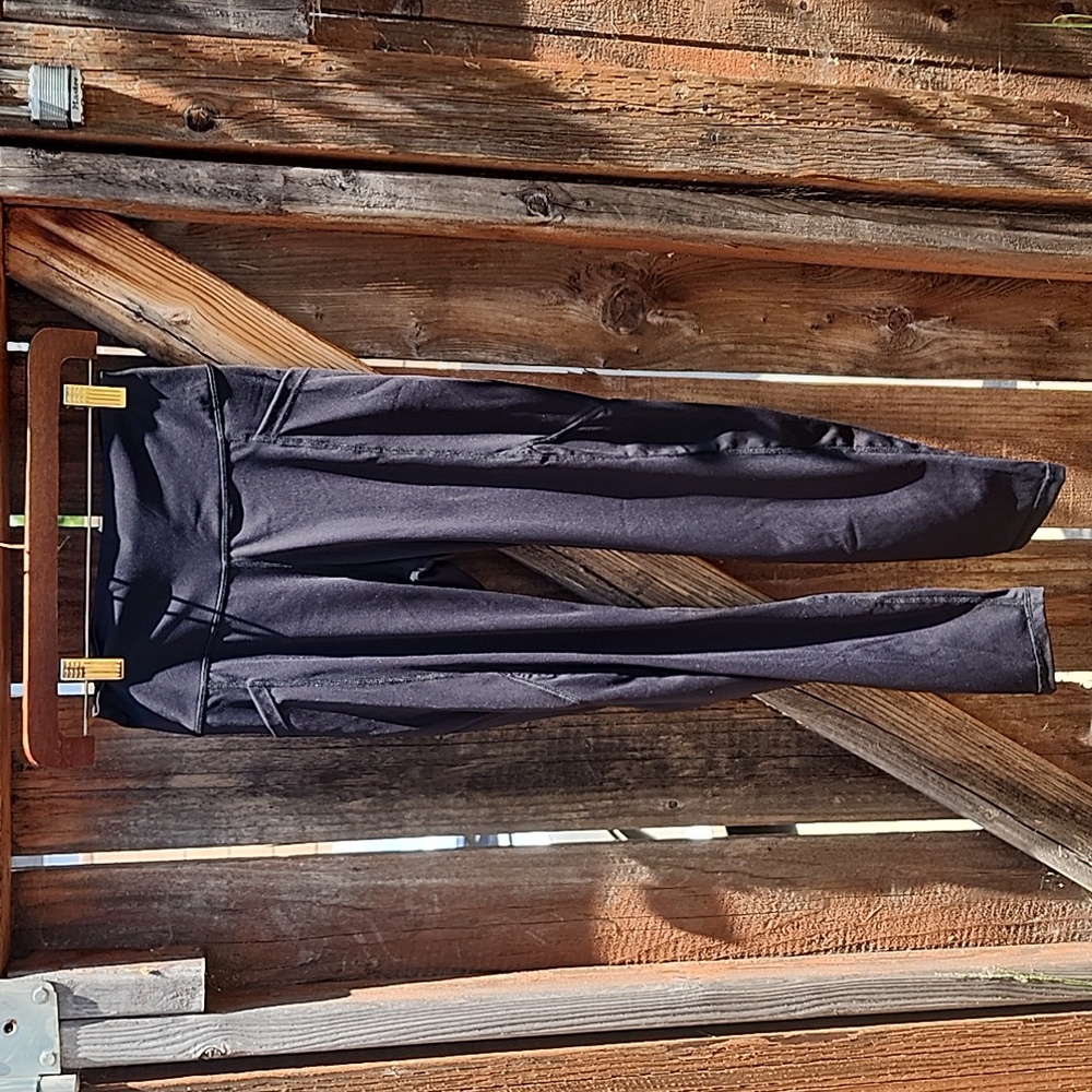 New Aurgelmir Black Athletic Leggings, NWT, Sz. Medium